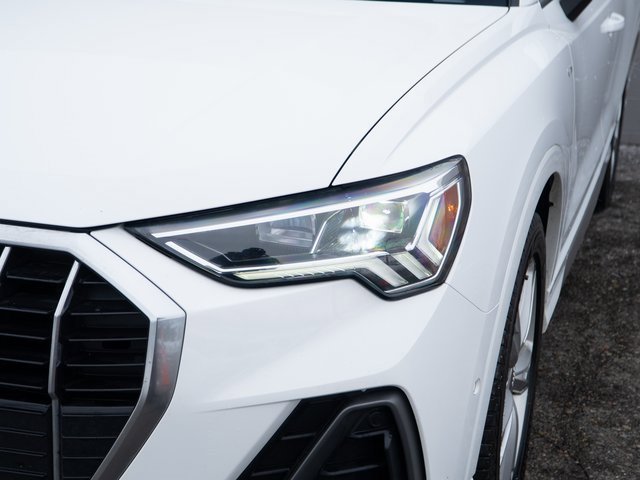 Used 2020 Audi Q3 2.0T Prestige w/ Prestige Package image 11