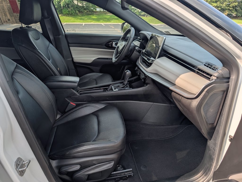 Used 2025 Jeep Compass Limited AWD/4WD image 9