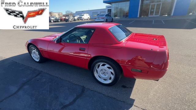 Used 1991 Chevrolet Corvette Convertible RWD image 6