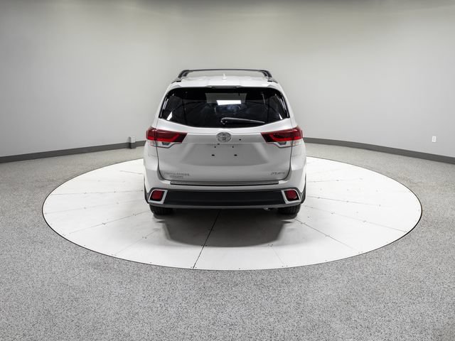 Used 2019 Toyota Highlander SE AWD/4WD image 34