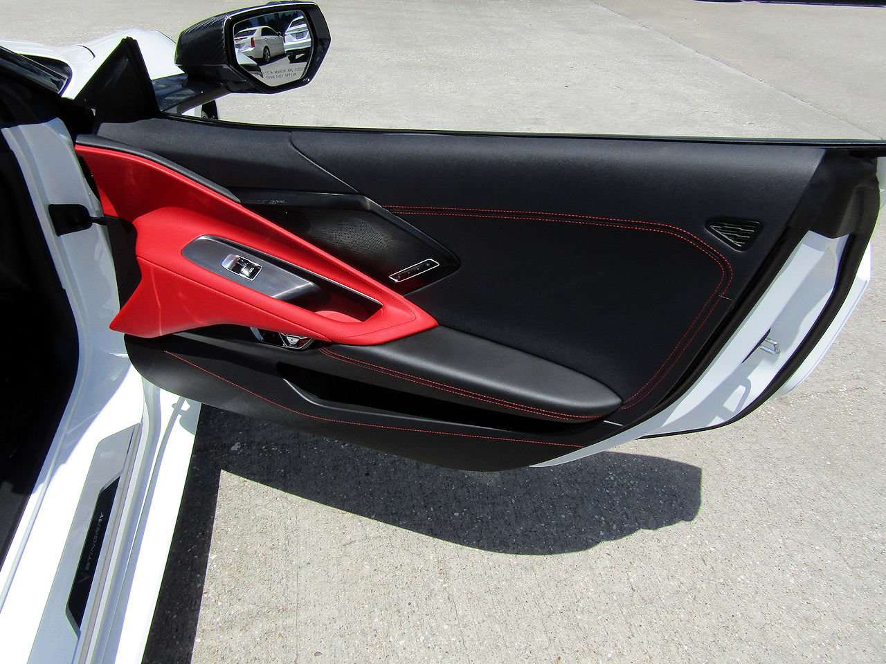 Used 2024 Chevrolet Corvette Stingray Preferred Conv w/ Z51 Performance Package RWD image 14