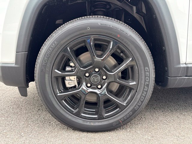 New 2026 Jeep Compass Latitude AWD/4WD image 19
