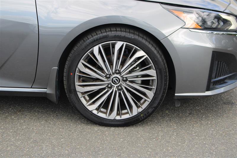 Used 2023 Nissan Altima 2.5 SL image 10