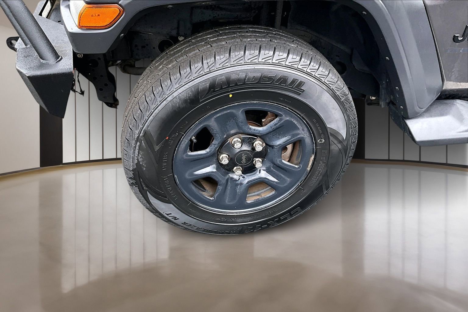 Used 2020 Jeep Gladiator Sport image 32