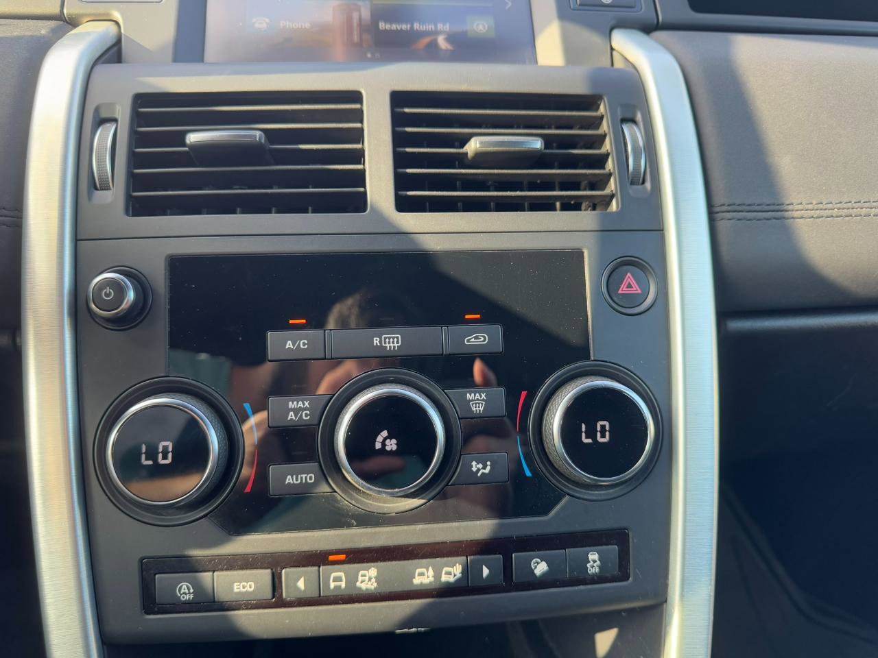 Used 2018 Land Rover Discovery Sport HSE image 20