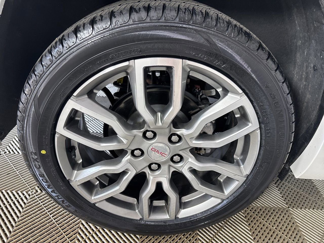 Used 2023 GMC Terrain Denali w/ Denali Premium Package image 35