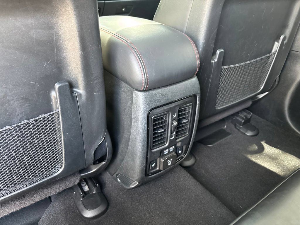 Used 2024 Dodge Durango GT RWD image 28