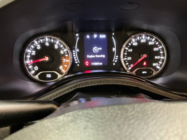 Used 2018 Jeep Renegade Altitude FWD image 27