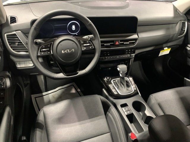 New 2026 Kia Seltos SX image 11