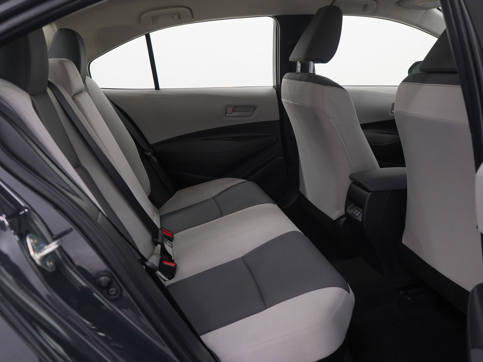 Used 2025 Toyota Corolla LE image 11