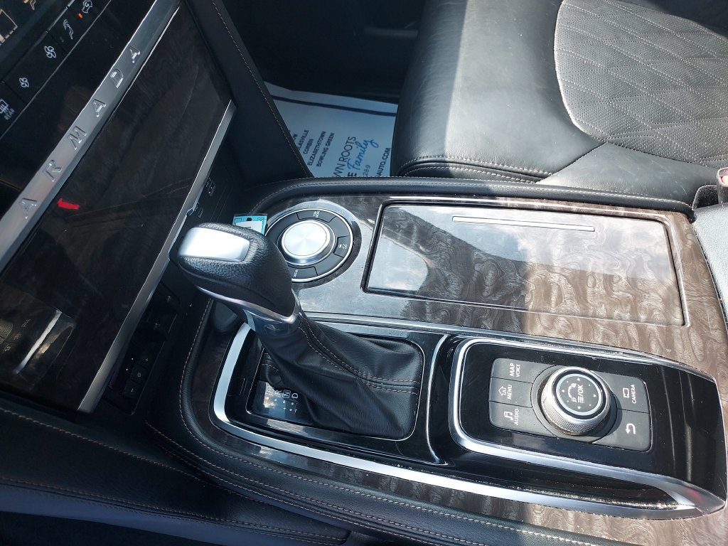 Used 2023 Nissan Armada Platinum w/ Captain's Chairs Package RWD image 28