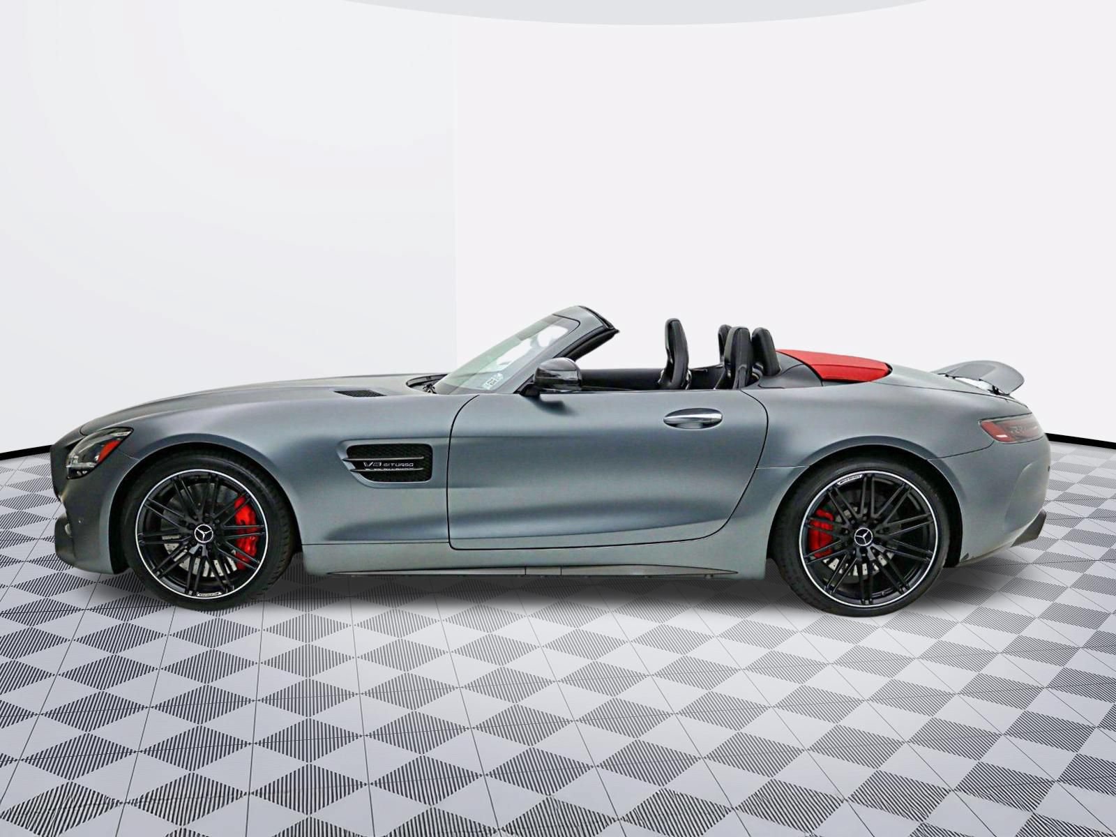 Used 2020 Mercedes-Benz AMG GT C image 3