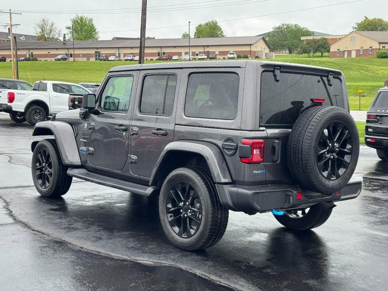 Used 2022 Jeep Wrangler Unlimited Sahara w/ Cold Weather Group image 6