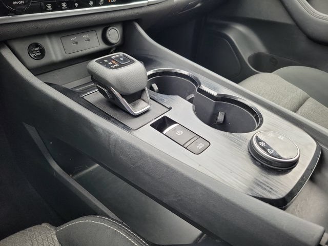 Certified 2024 Nissan Rogue SV AWD/4WD image 28