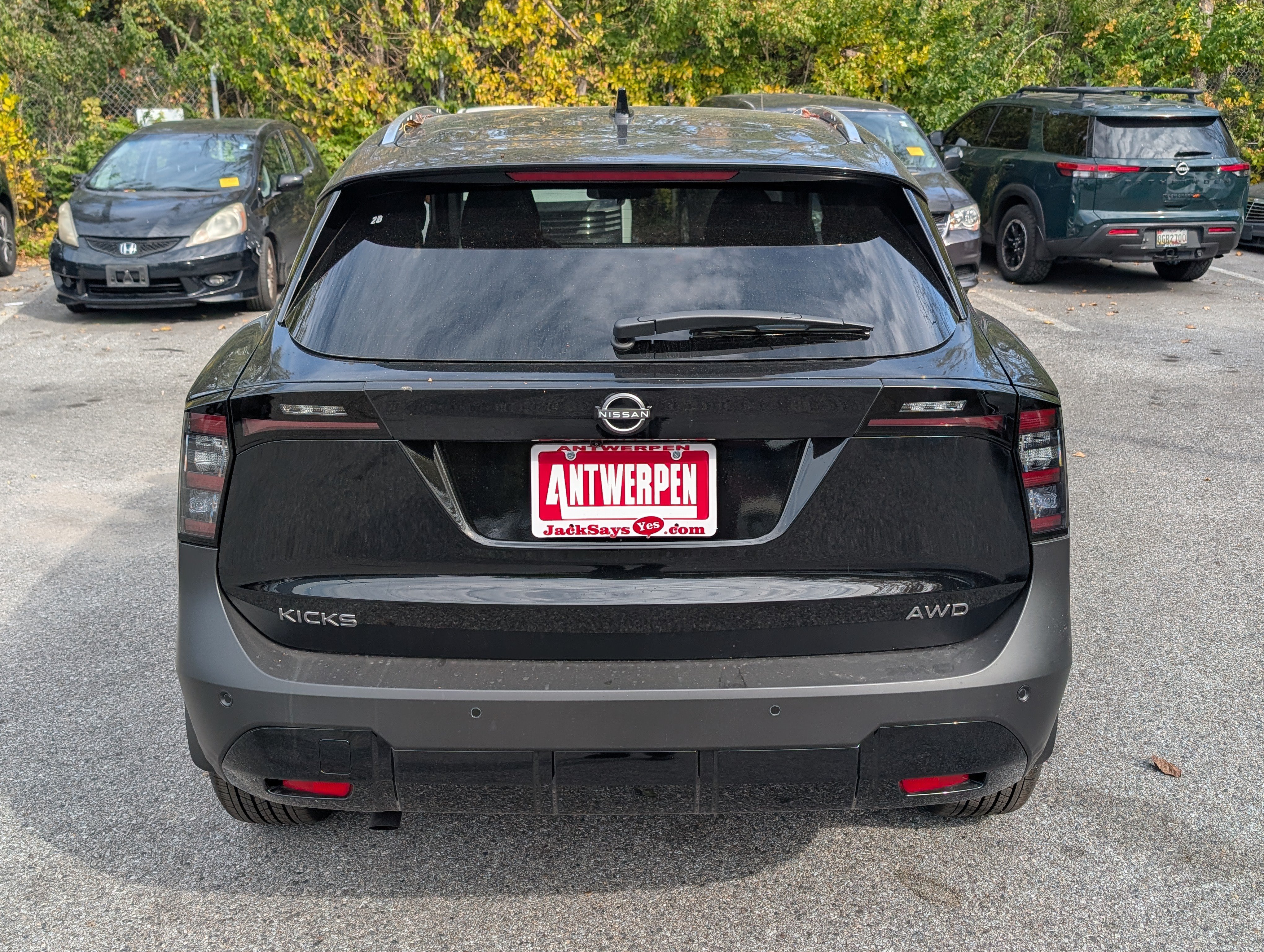 New 2027 Nissan Kicks SR AWD/4WD image 4