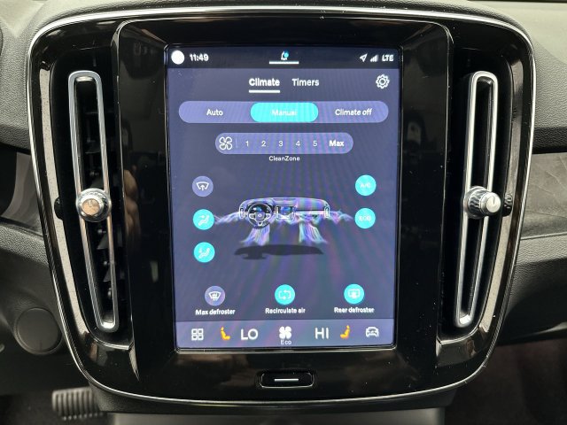 Certified 2023 Volvo C40 Recharge Core AWD/4WD image 19