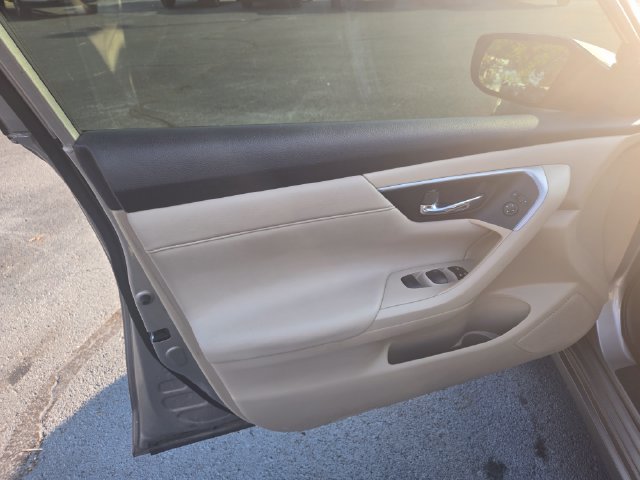 Used 2019 Nissan Altima 2.5 S FWD image 20