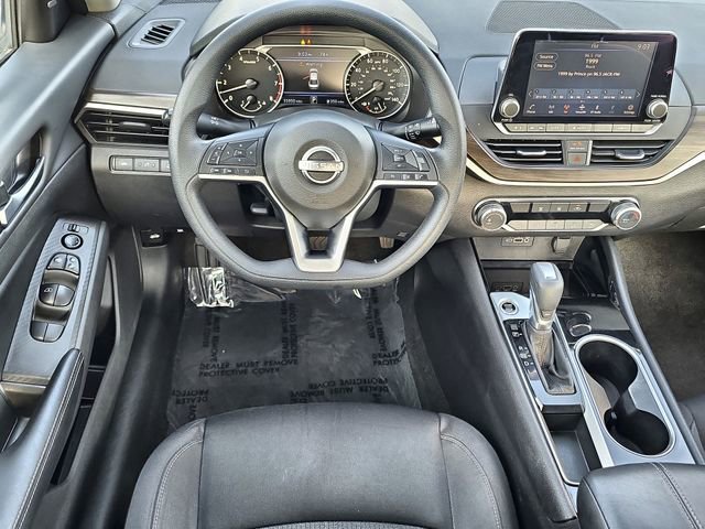 Used 2024 Nissan Altima 2.5 SV FWD image 20