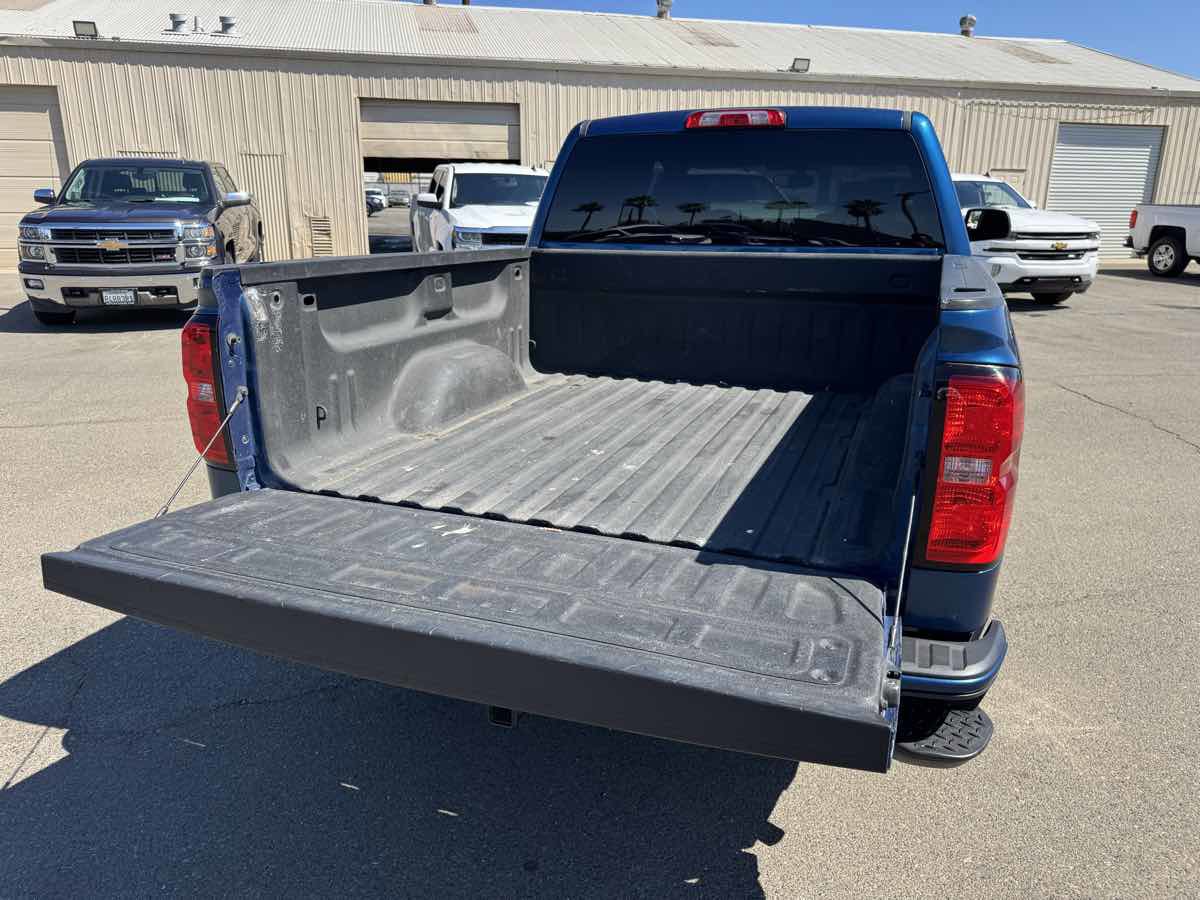 Used 2018 Chevrolet Silverado 1500 LT w/ All Star Edition image 12