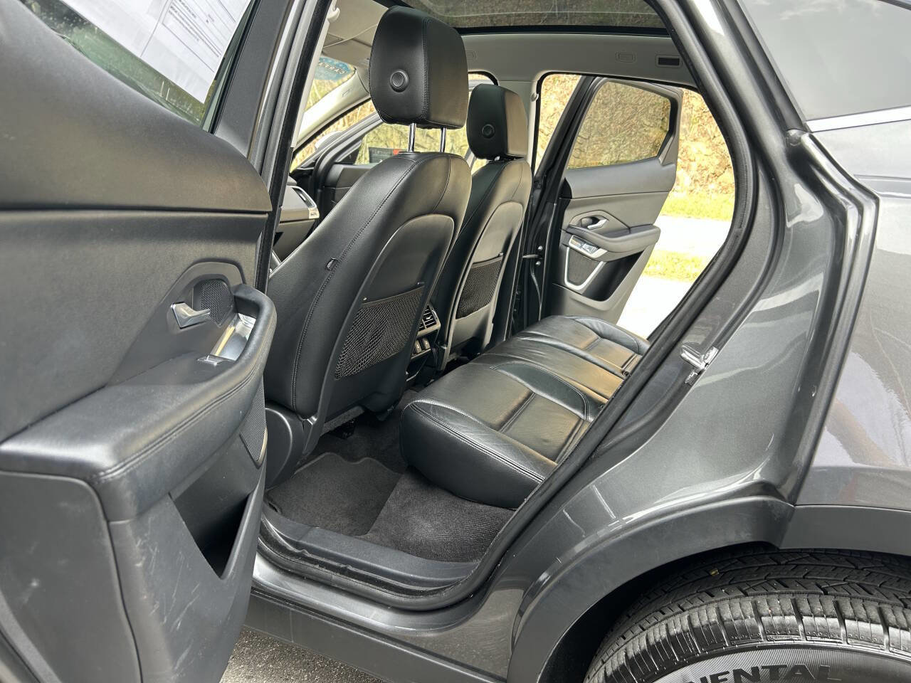 Used 2018 Jaguar E-PACE S image 21