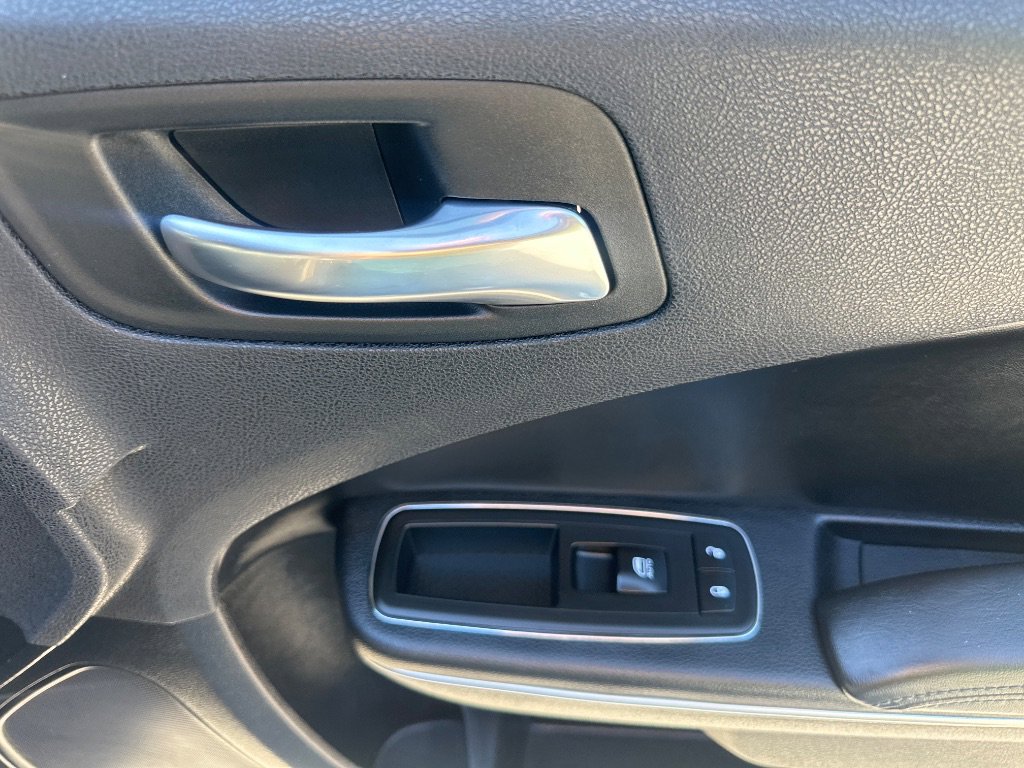 Used 2021 Dodge Charger SXT w/ Leather Interior Group RWD image 23