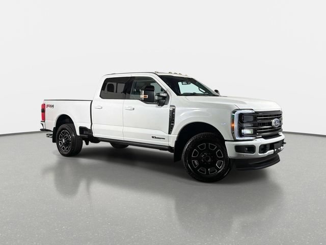 Used 2025 Ford F250 Platinum AWD/4WD image 2