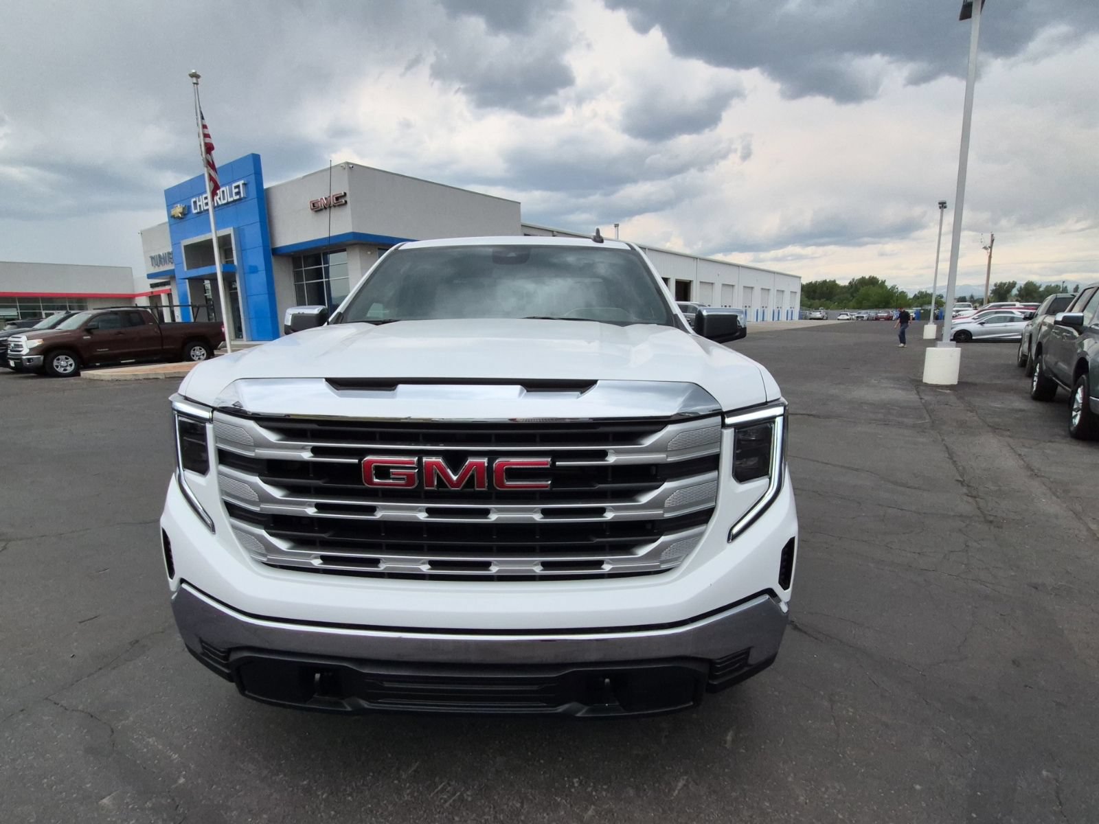 New 2026 GMC Sierra 1500 SLE AWD/4WD image 8