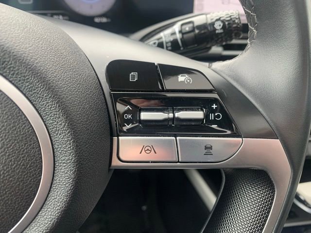 Certified 2024 Hyundai Elantra Limited FWD image 20