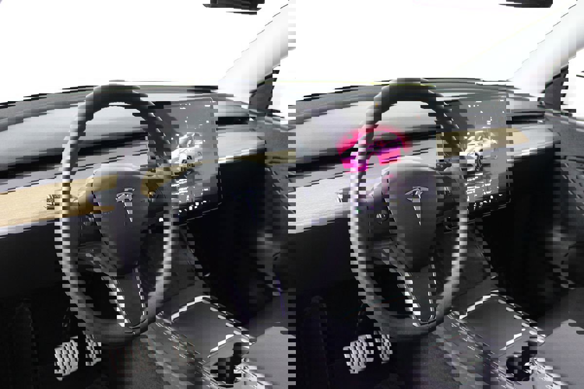 Used 2022 Tesla Model Y Performance image 7