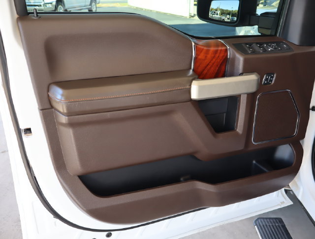 Used 2022 Ford F250 King Ranch w/ King Ranch Ultimate Package AWD/4WD image 19