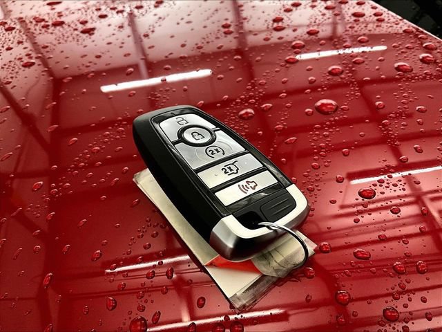 Used 2025 Ford Explorer Platinum w/ Ultimate Package AWD/4WD image 9