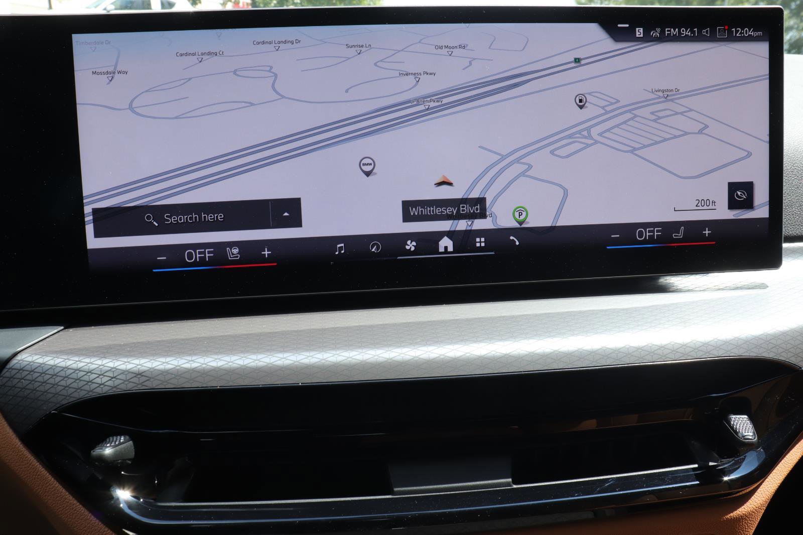 New 2025 BMW 330i Sedan w/ Convenience Package image 30