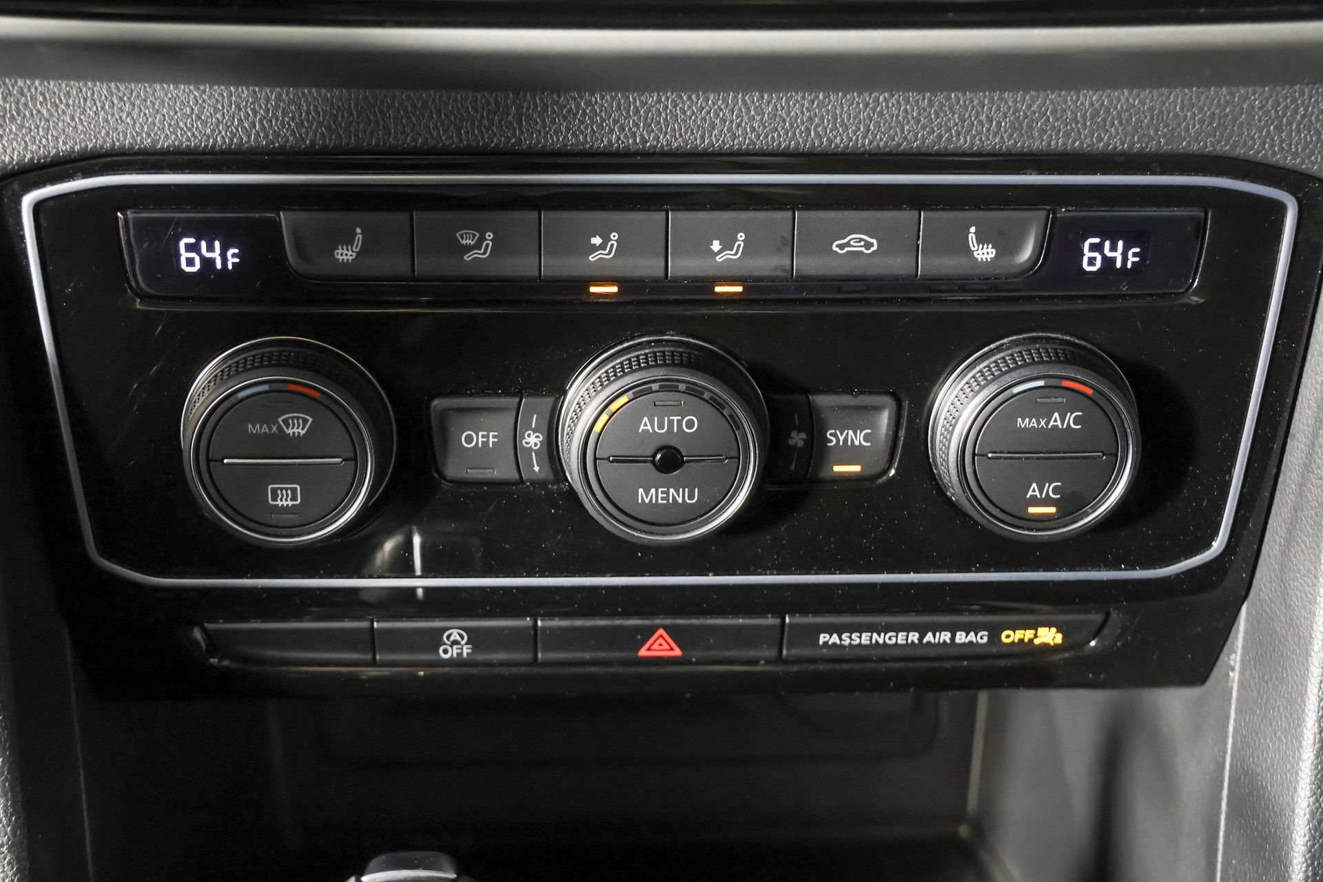 Used 2023 Volkswagen Atlas Cross Sport SEL R-Line AWD/4WD image 33