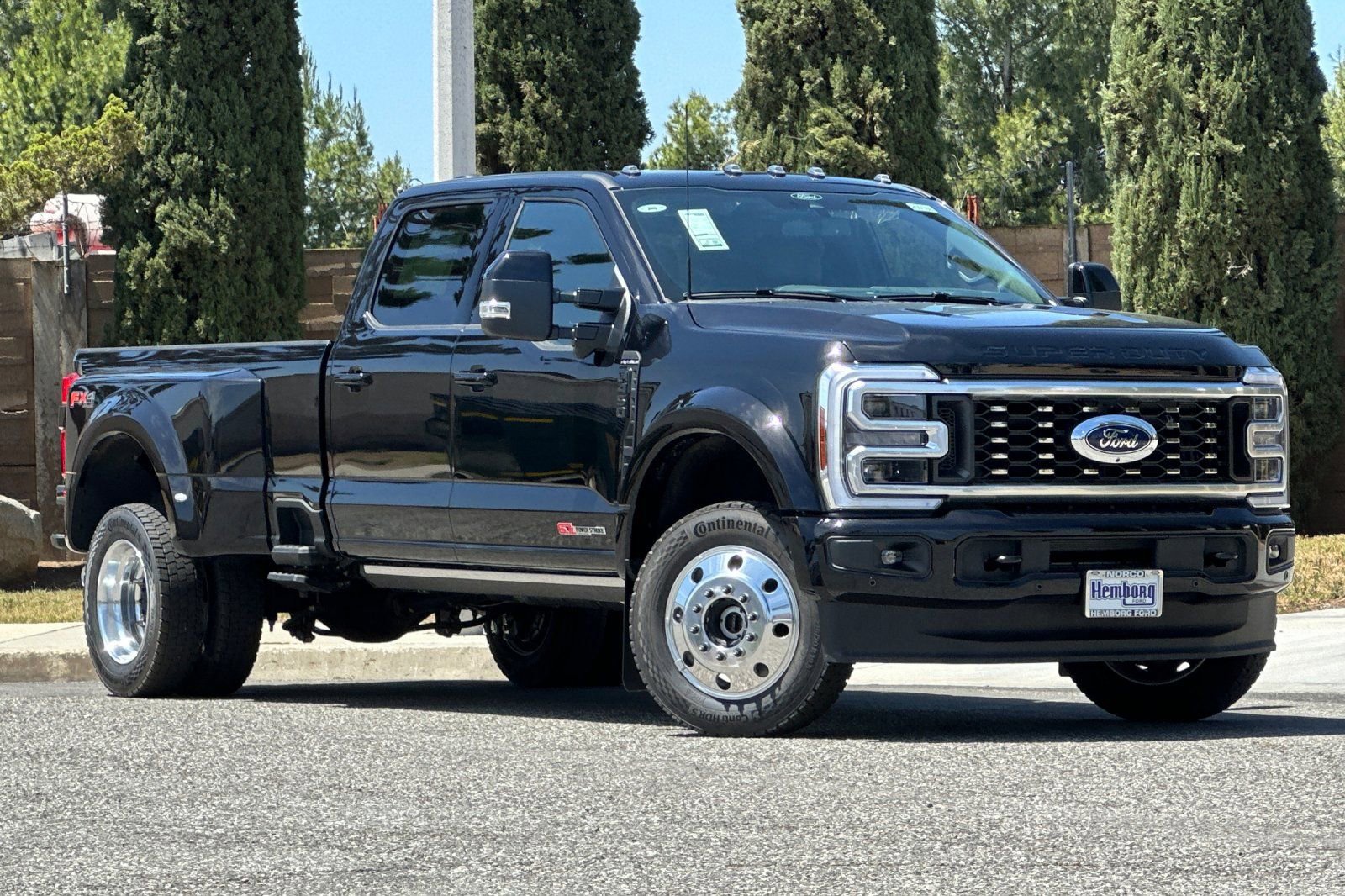 New 2026 Ford F450 Platinum w/ FX4 Off-Road Package AWD/4WD video 2