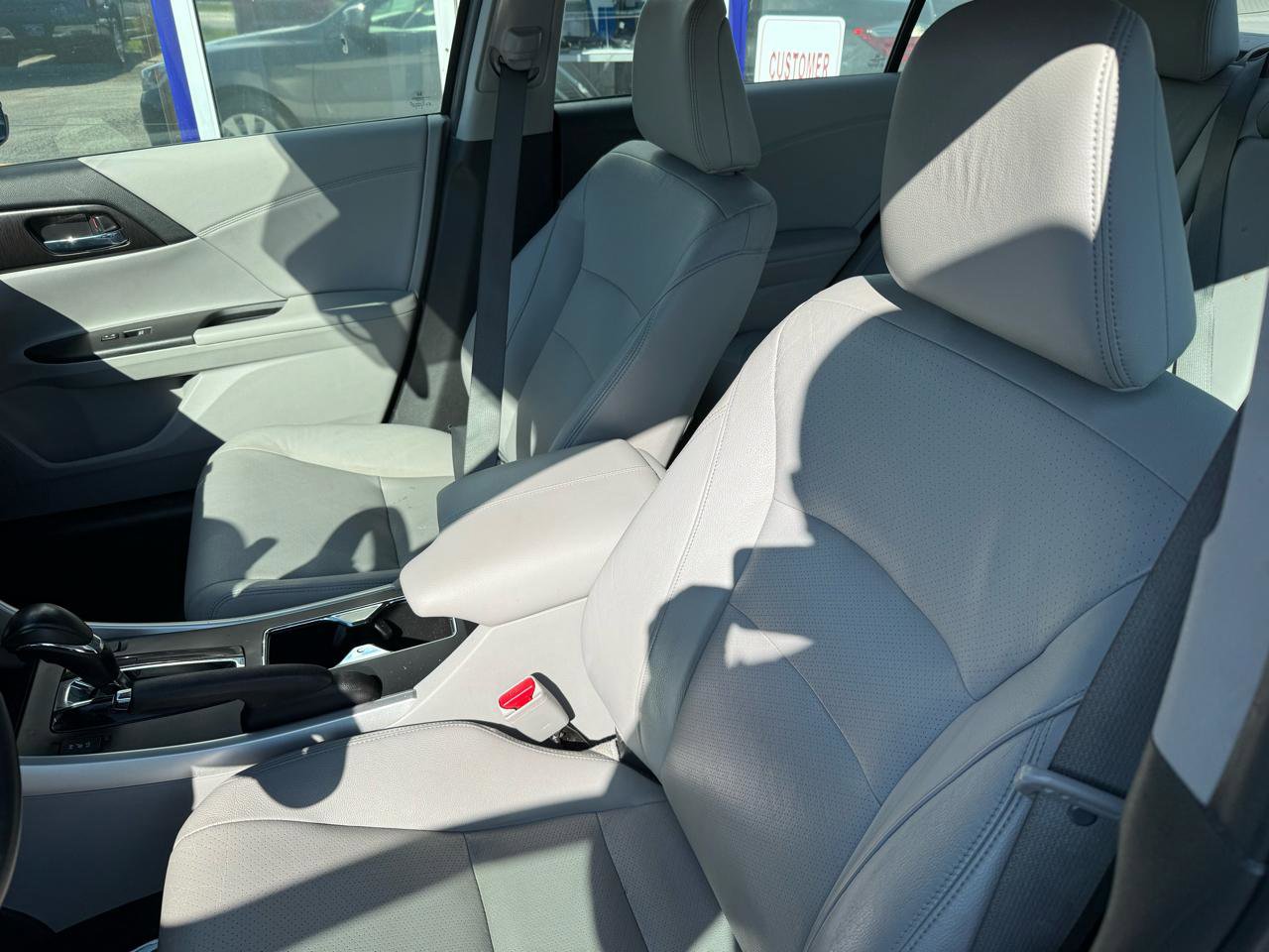 Used 2015 Honda Accord EX-L image 11