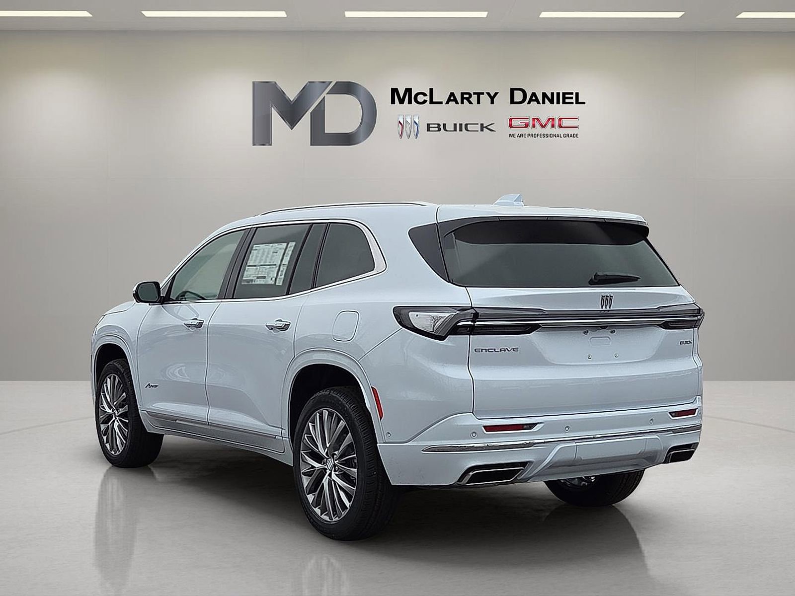 New 2026 Buick Enclave Avenir image 4