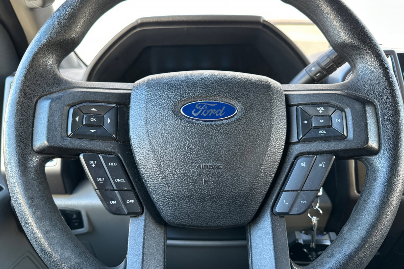 Used 2016 Ford F150 XLT image 32