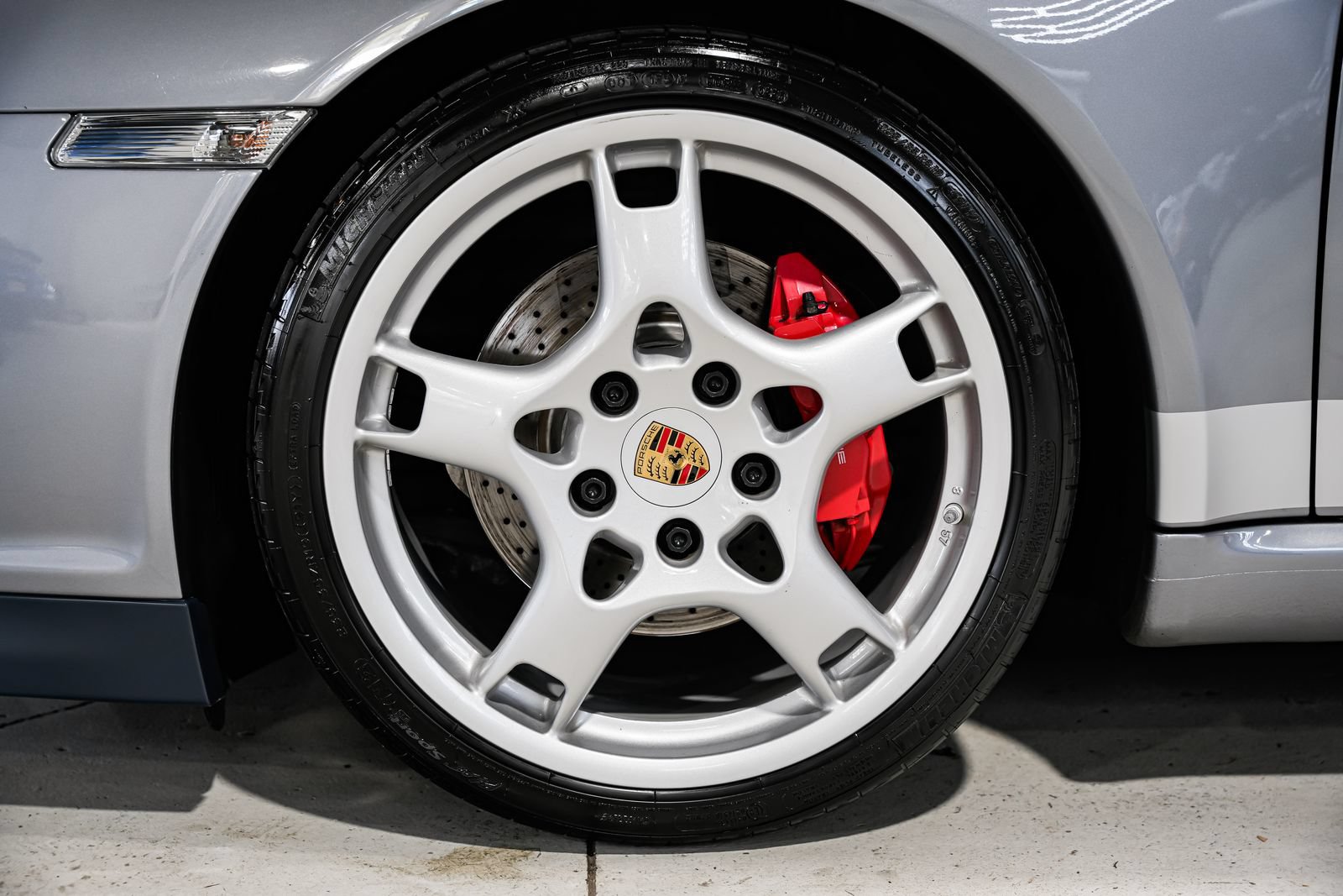Used 2005 Porsche 911 Carrera S RWD image 44