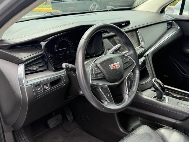 Used 2017 Cadillac XT5 Luxury FWD image 11