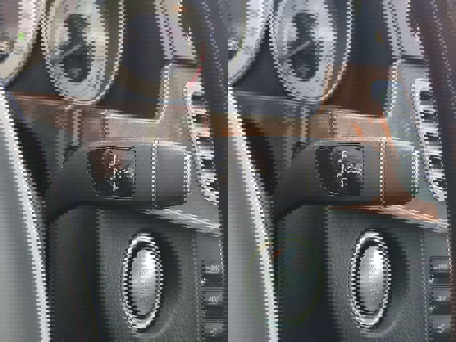 Used 2014 Mercedes-Benz E 550 4MATIC Sedan image 33