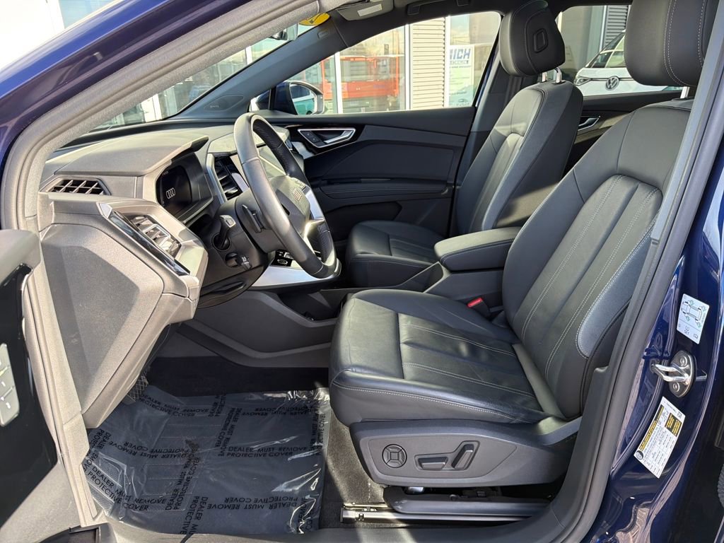 Used 2023 Audi Q4 e-tron Prestige w/ Black Optic Package image 9
