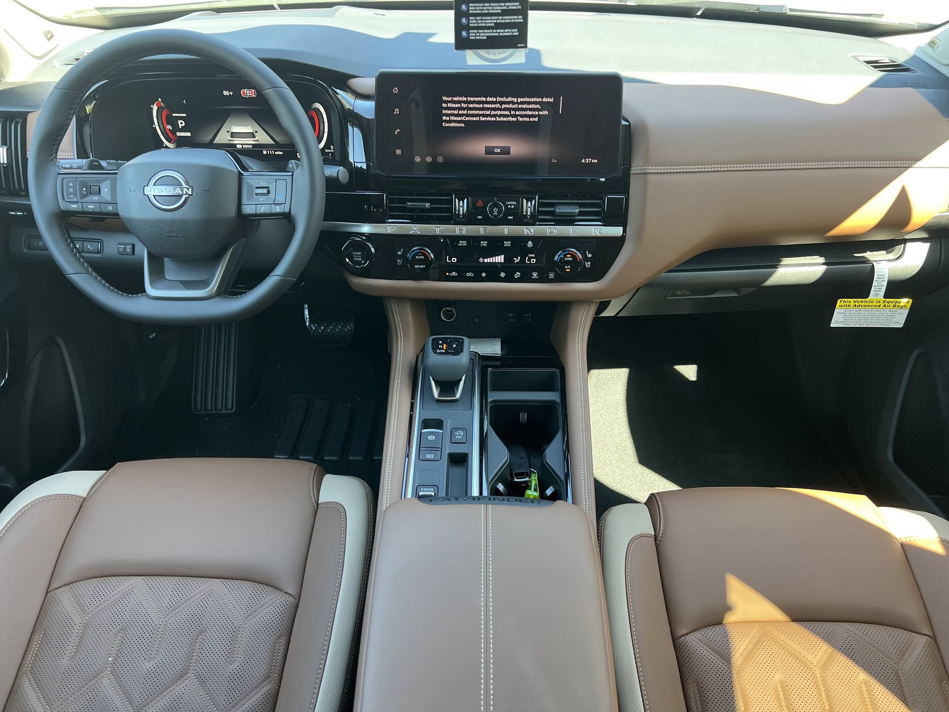 New 2026 Nissan Pathfinder Platinum w/ Accent Package FWD image 2
