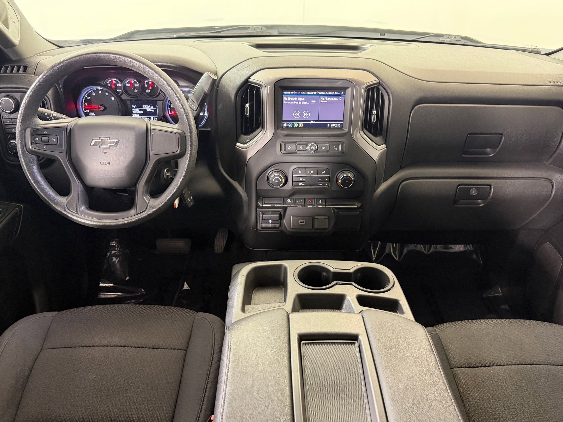 Used 2020 Chevrolet Silverado 1500 Custom Trail Boss w/ Custom Convenience Package AWD/4WD image 15