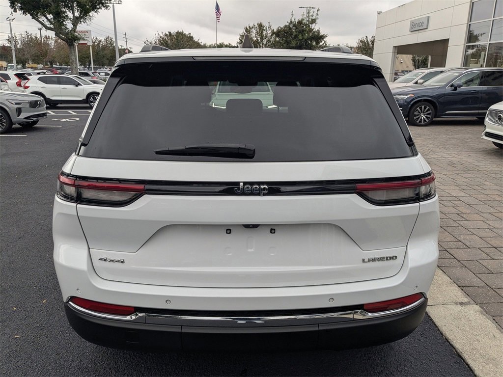 Used 2024 Jeep Grand Cherokee Laredo X image 6