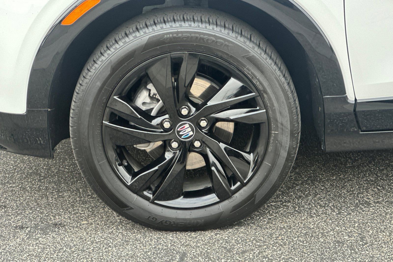 Certified 2024 Buick Encore GX Sport Touring w/ Comfort Package image 36