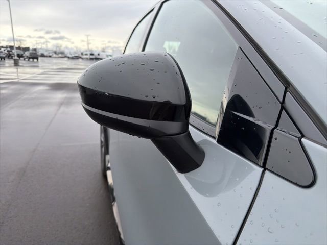 Used 2024 Nissan Ariya AWD image 4