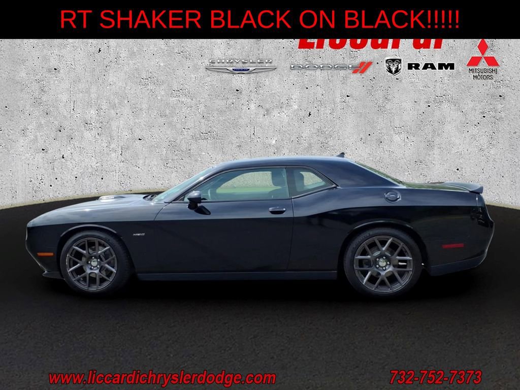 Used 2016 Dodge Challenger R/T RWD image 4