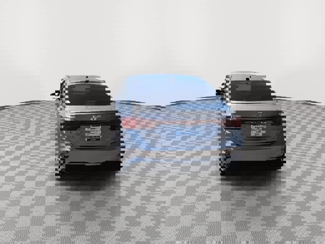 Used 2023 Kia Forte LXS w/ LXS Technology Package image 7