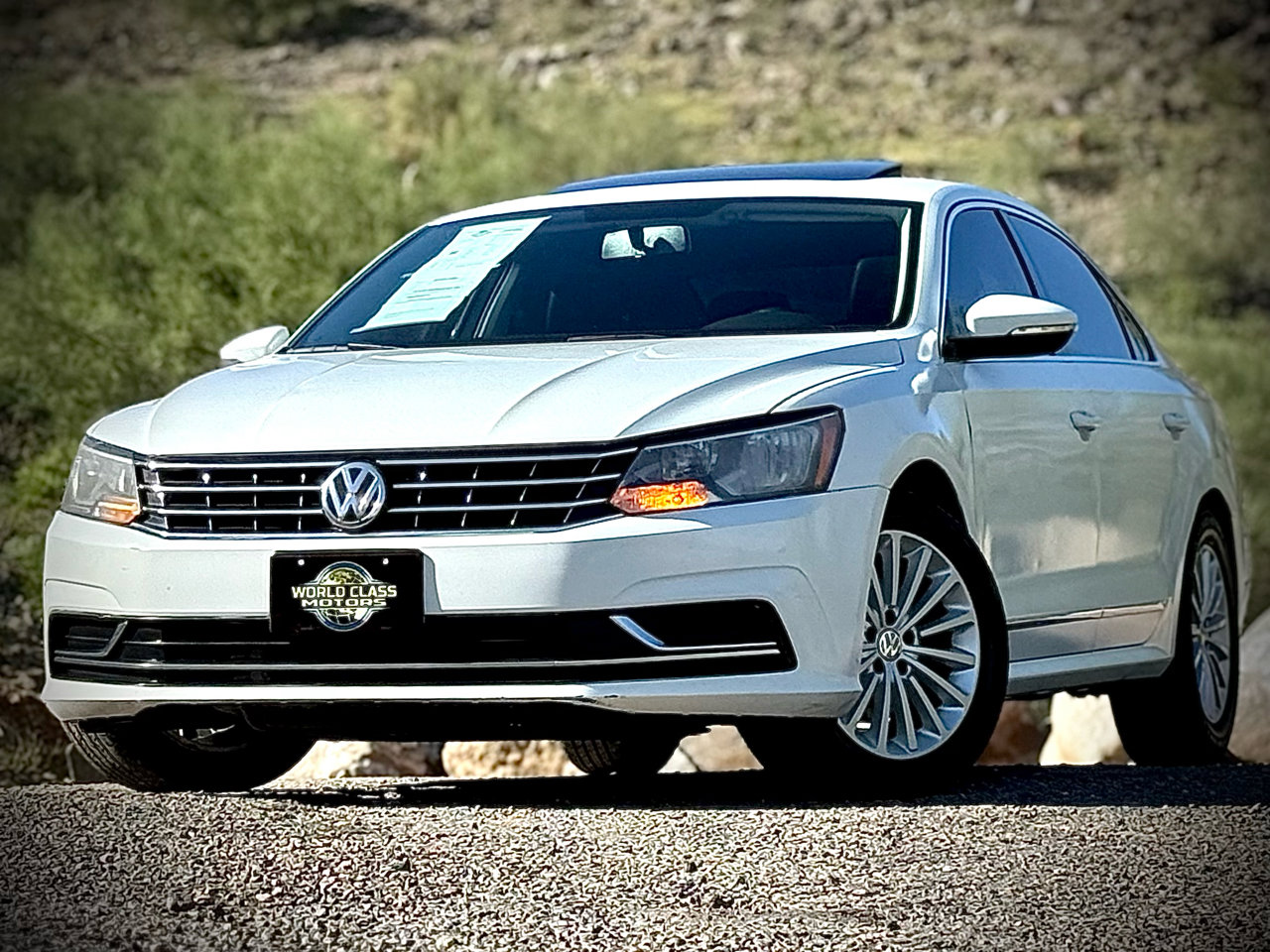 Used 2017 Volkswagen Passat 1.8T SE image 2