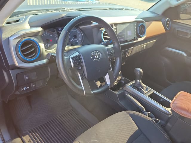 Used 2020 Toyota Tacoma SR5 RWD image 18